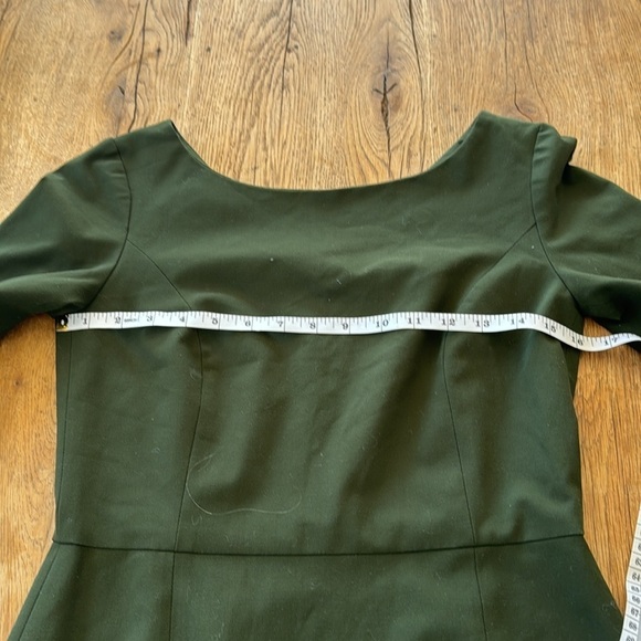 Of Mercer Quarter Sleeve Crew Neck Dress - / Army Green - Picture 4 of 9
